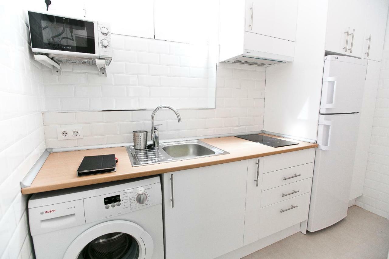 マドリードApartamento Malasana Iアパートメント エクステリア 写真