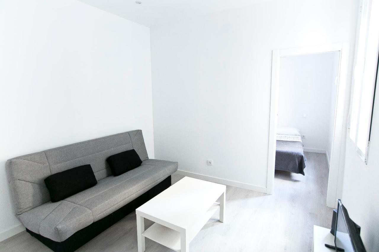 マドリードApartamento Malasana Iアパートメント エクステリア 写真