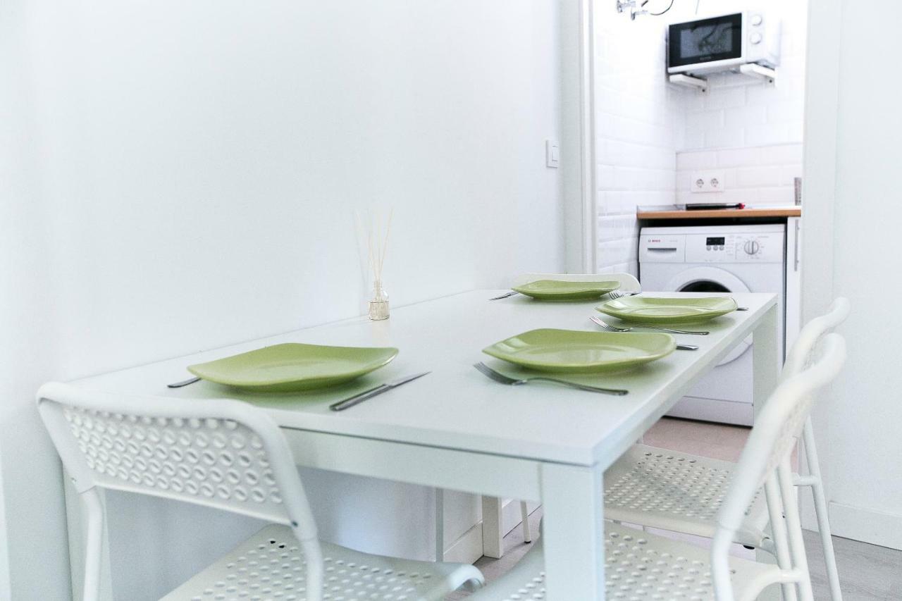 マドリードApartamento Malasana Iアパートメント エクステリア 写真